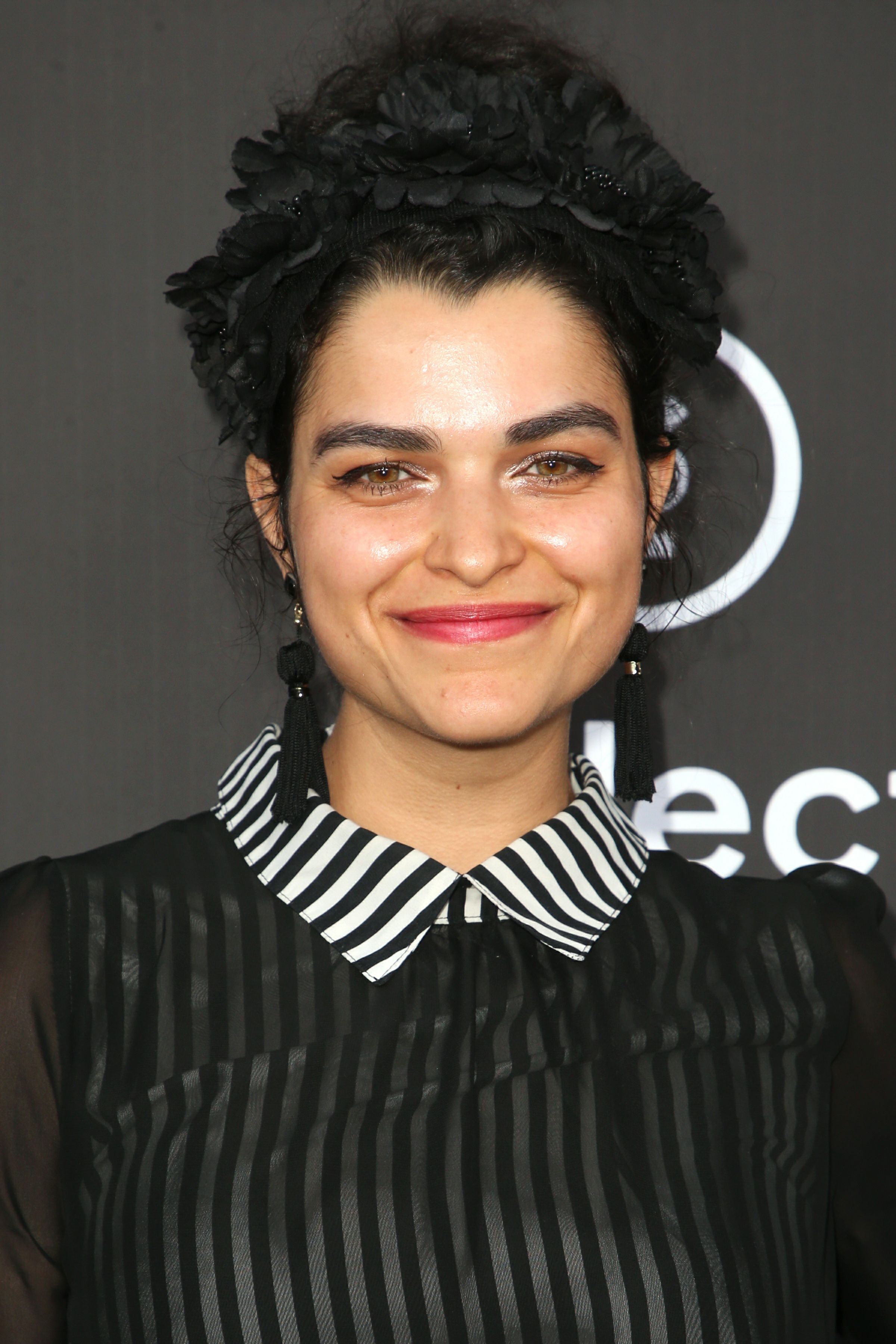 Headshot Of Eve Harlow