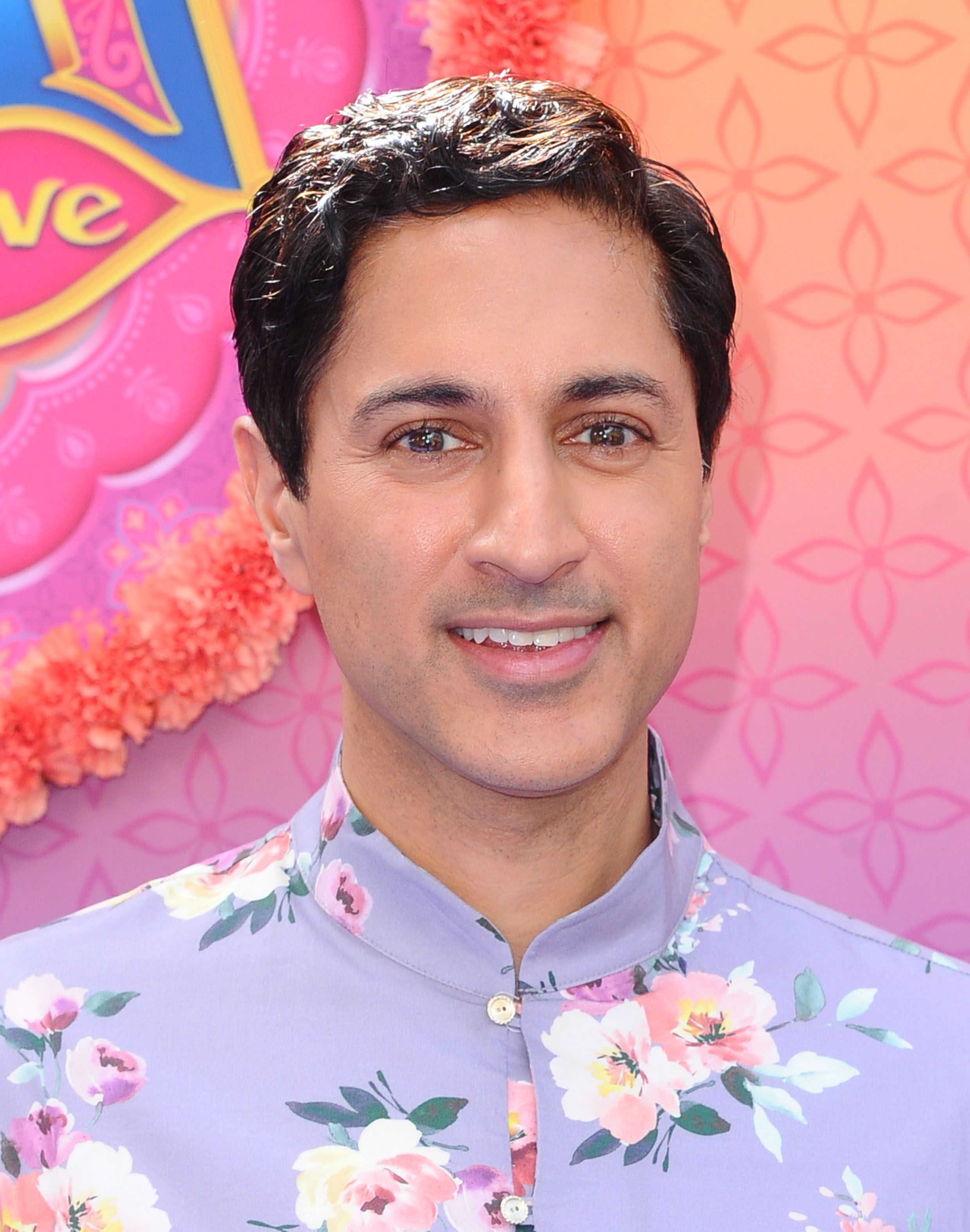 Headshot OF Maulik Pancholy