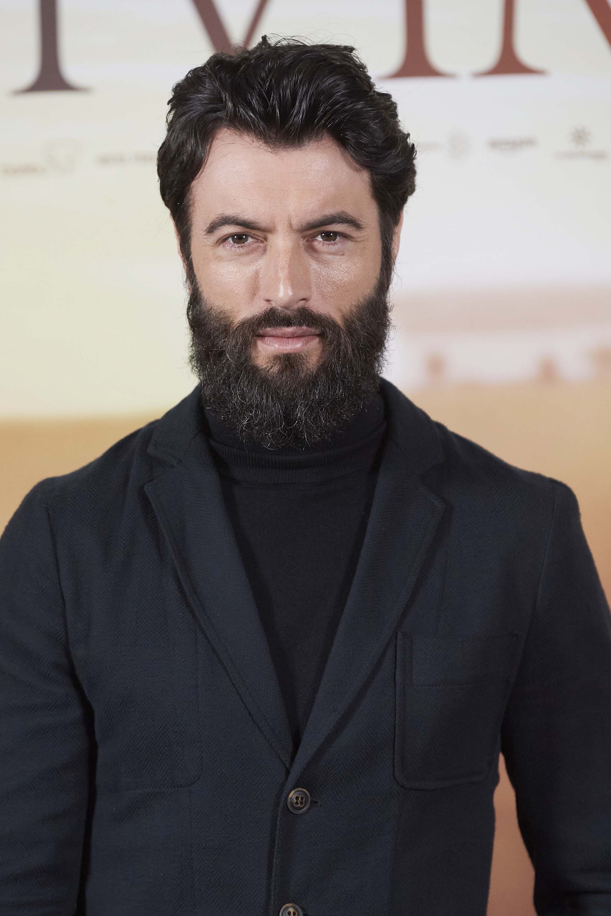 headshot Of Javier Rey
