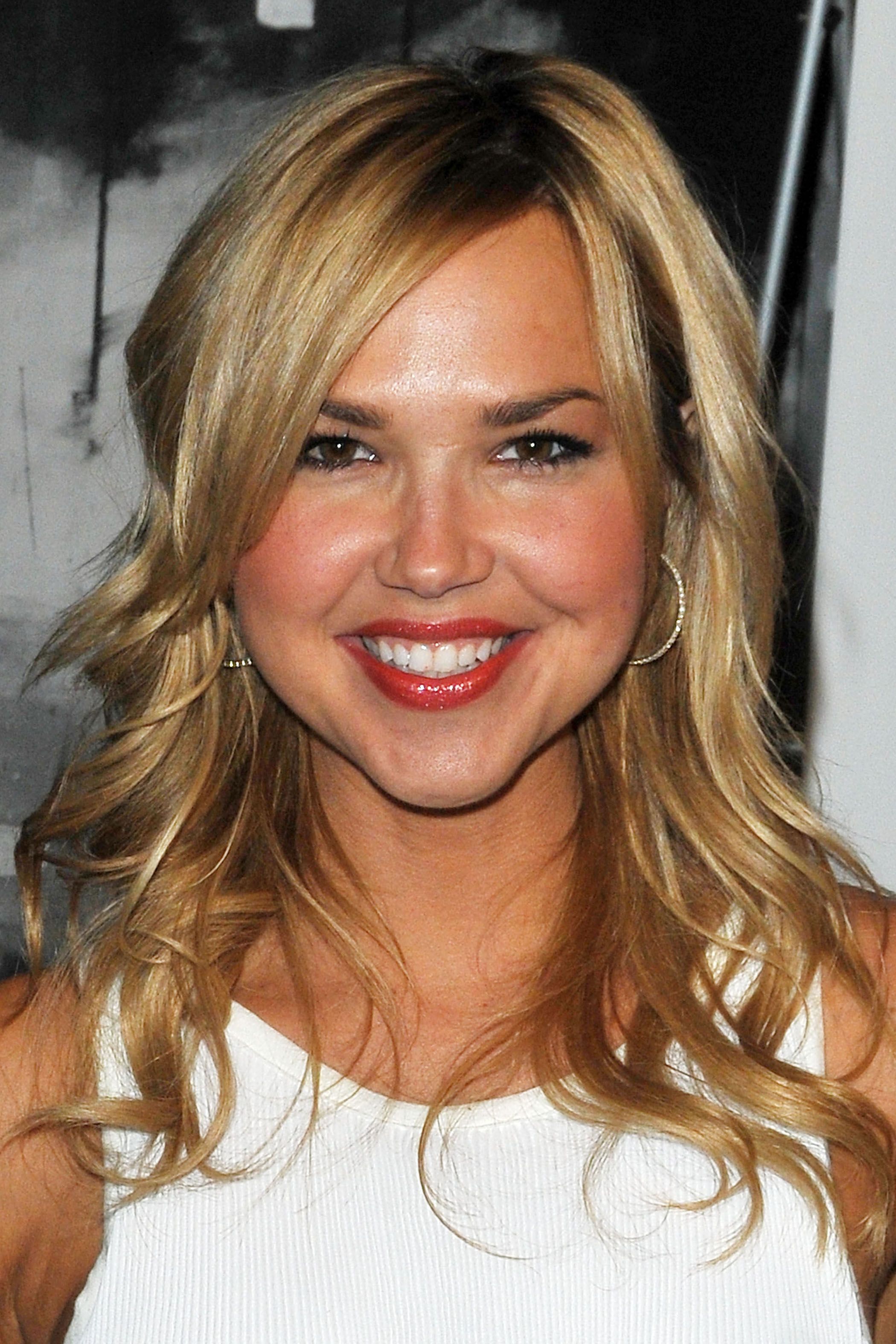 Headshot Of Arielle Kebbel