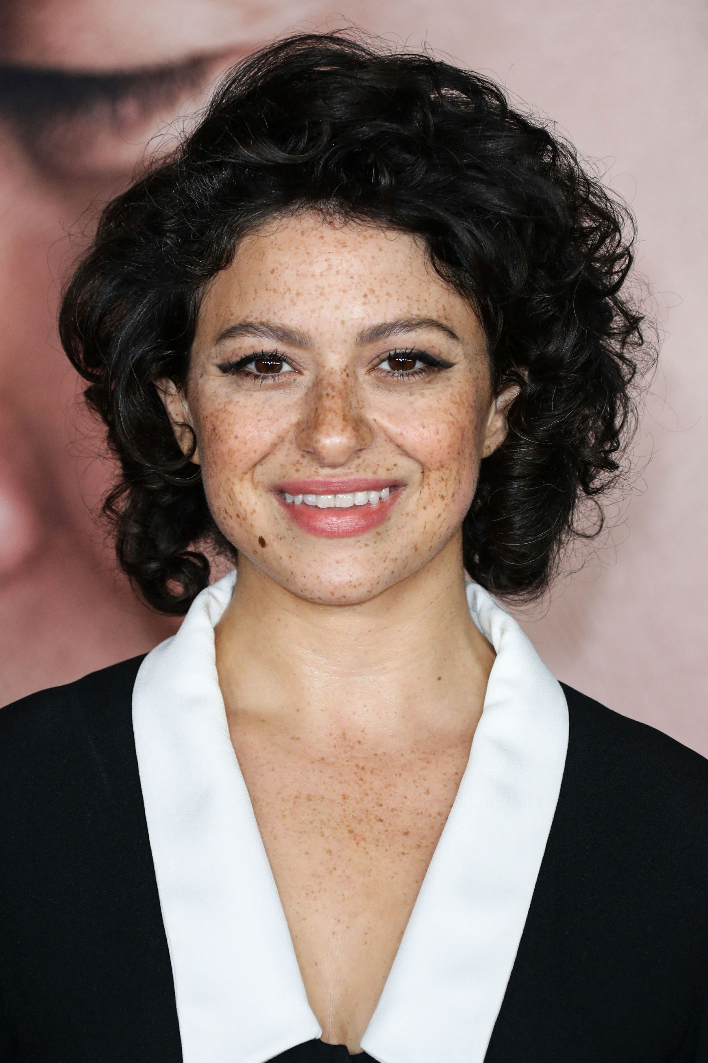 HeadsH๏τ OF Alia Shawkat 