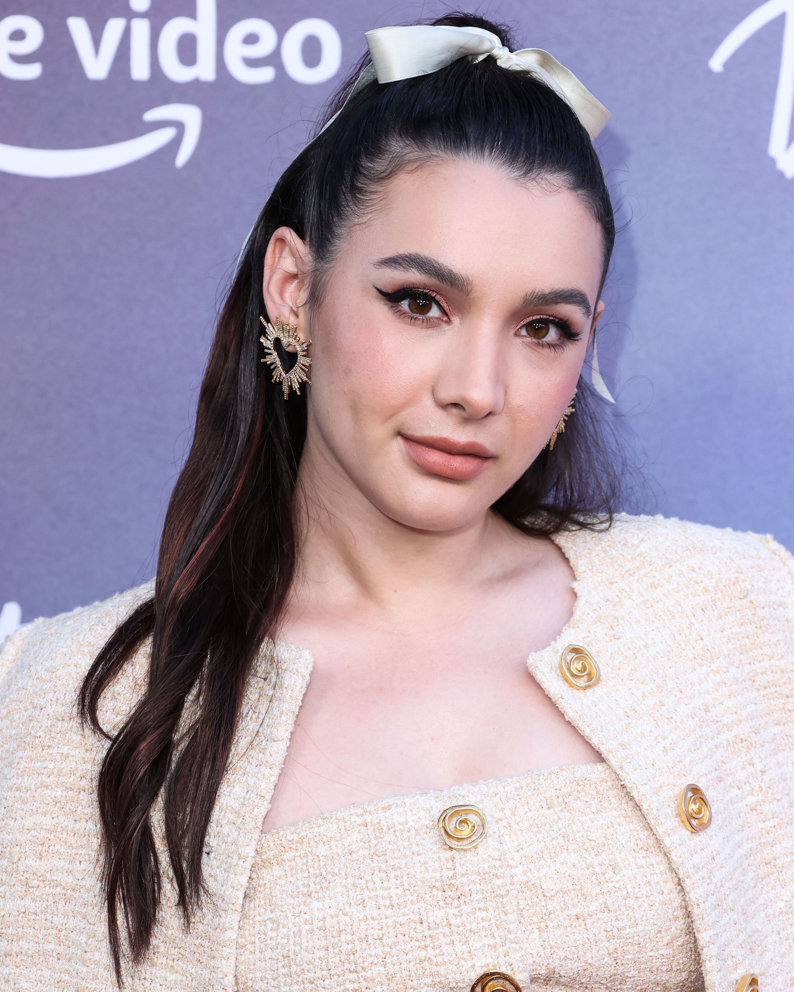 Headshot Of Hannah Marks