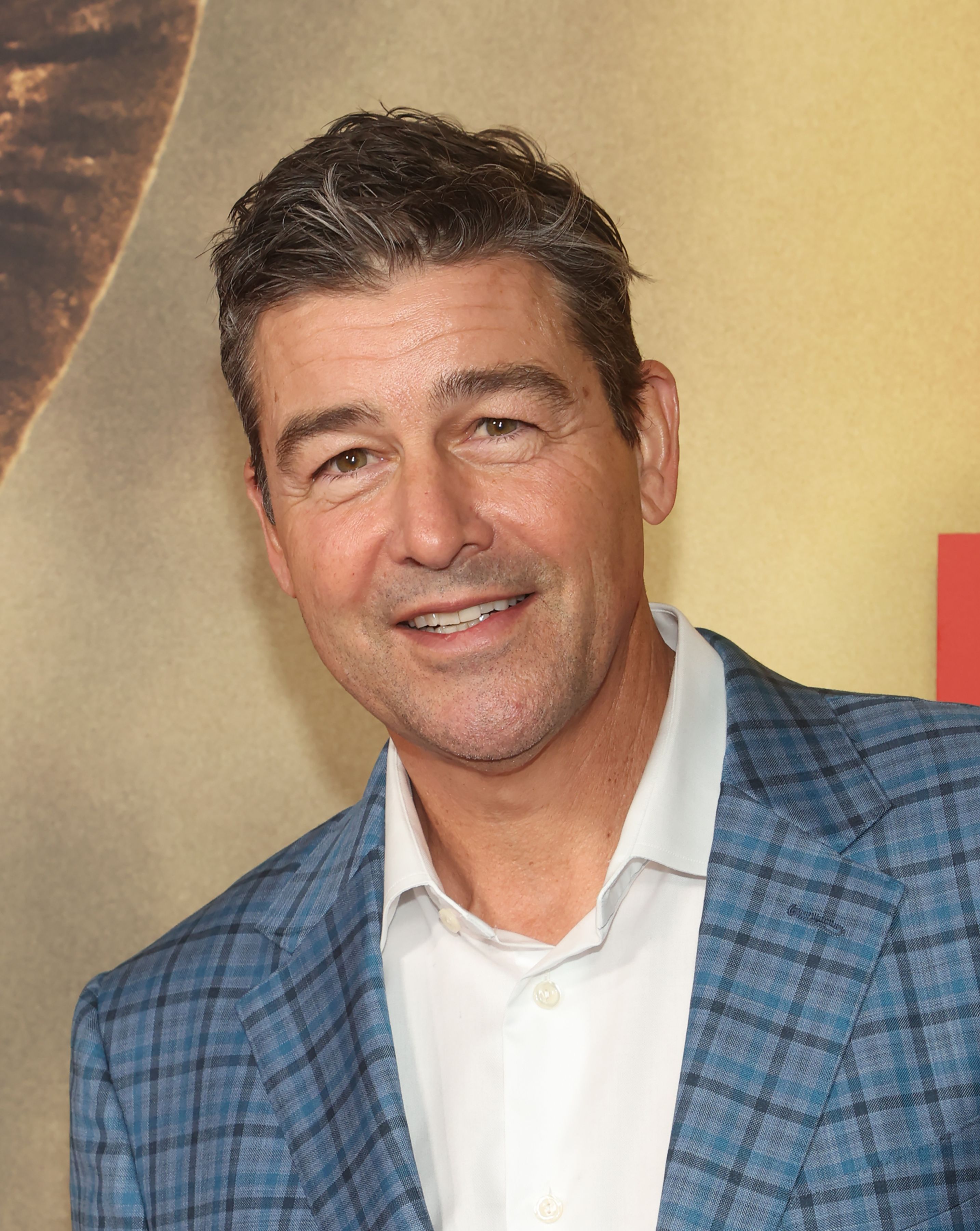 Headshot Of Kyle Chandler