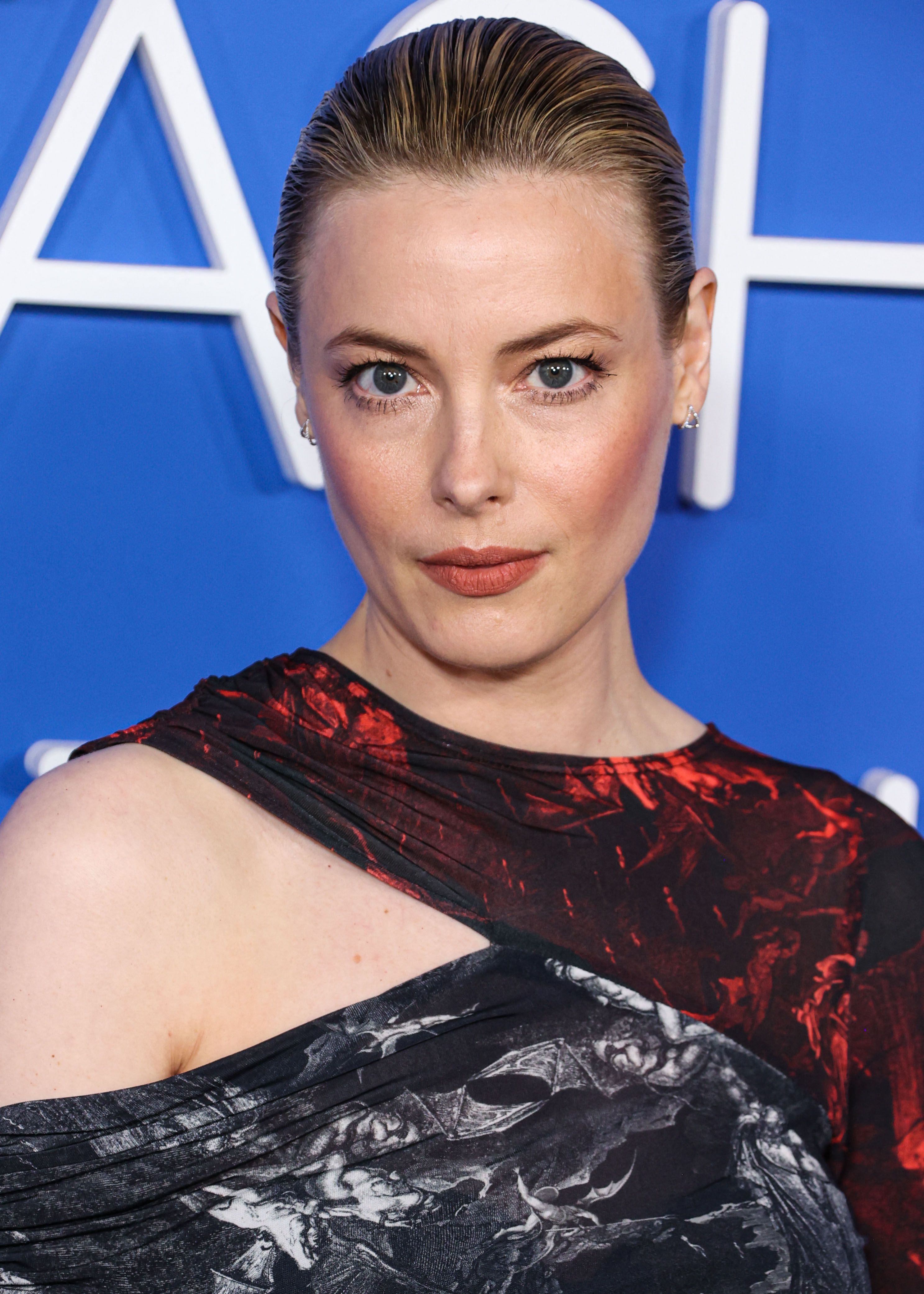 Gillian Jacobs ScreenRant