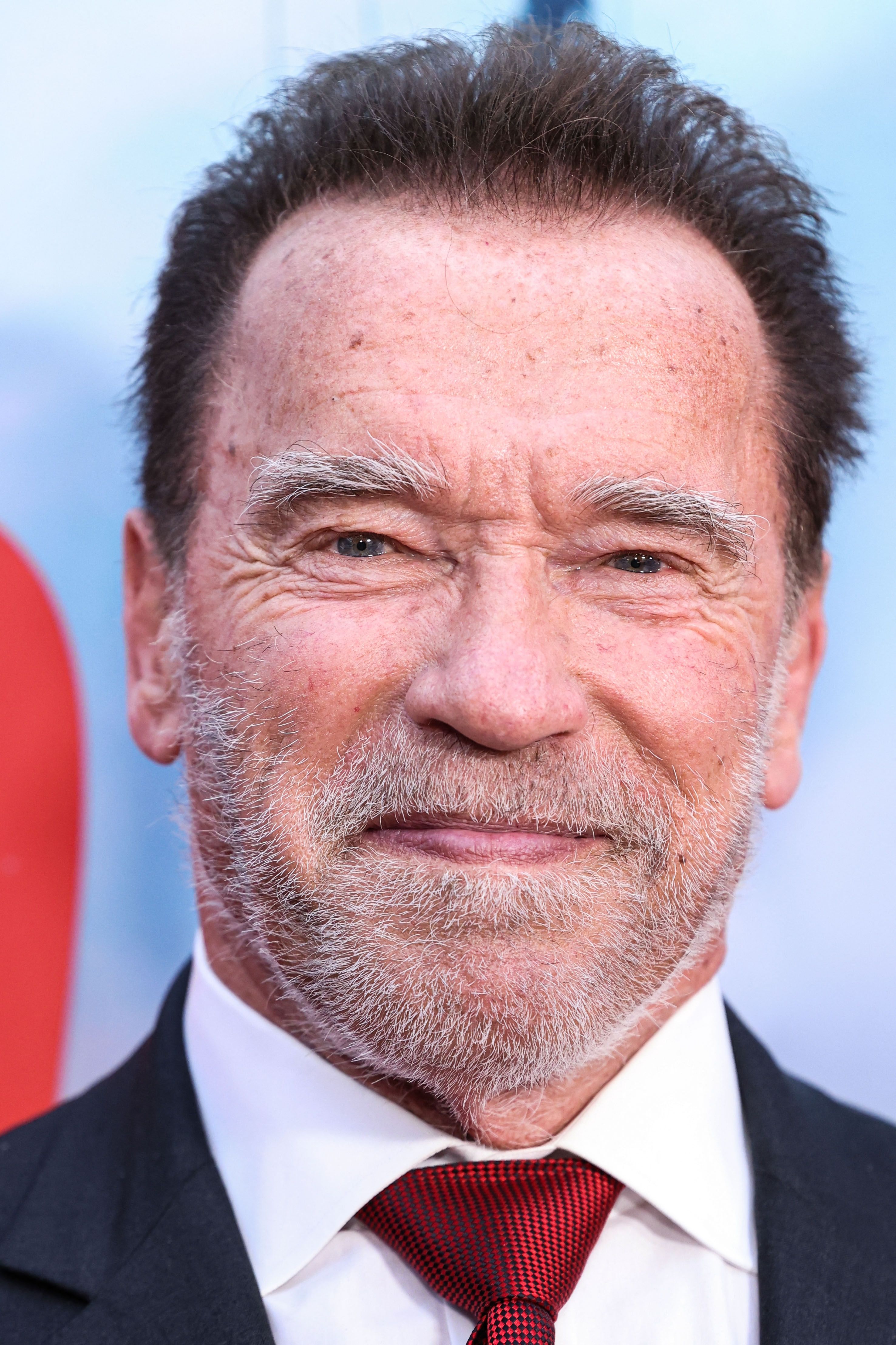 Una toma del rostro de Arnold Schwarzenegger en el estreno de la temporada 1 de la serie de Netflix FUBAR en Los Ángeles. 