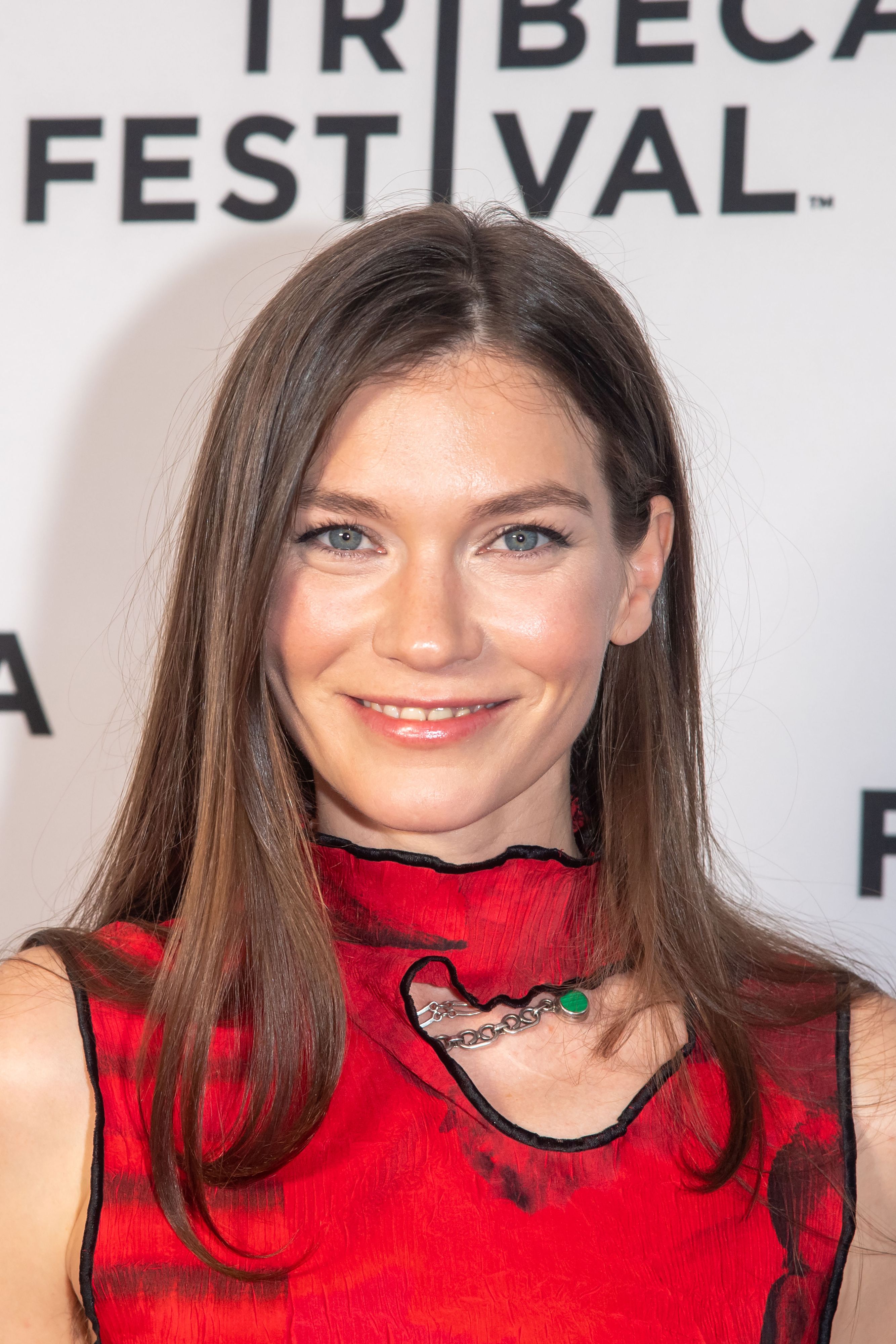 Headshot Of Hannah Gross