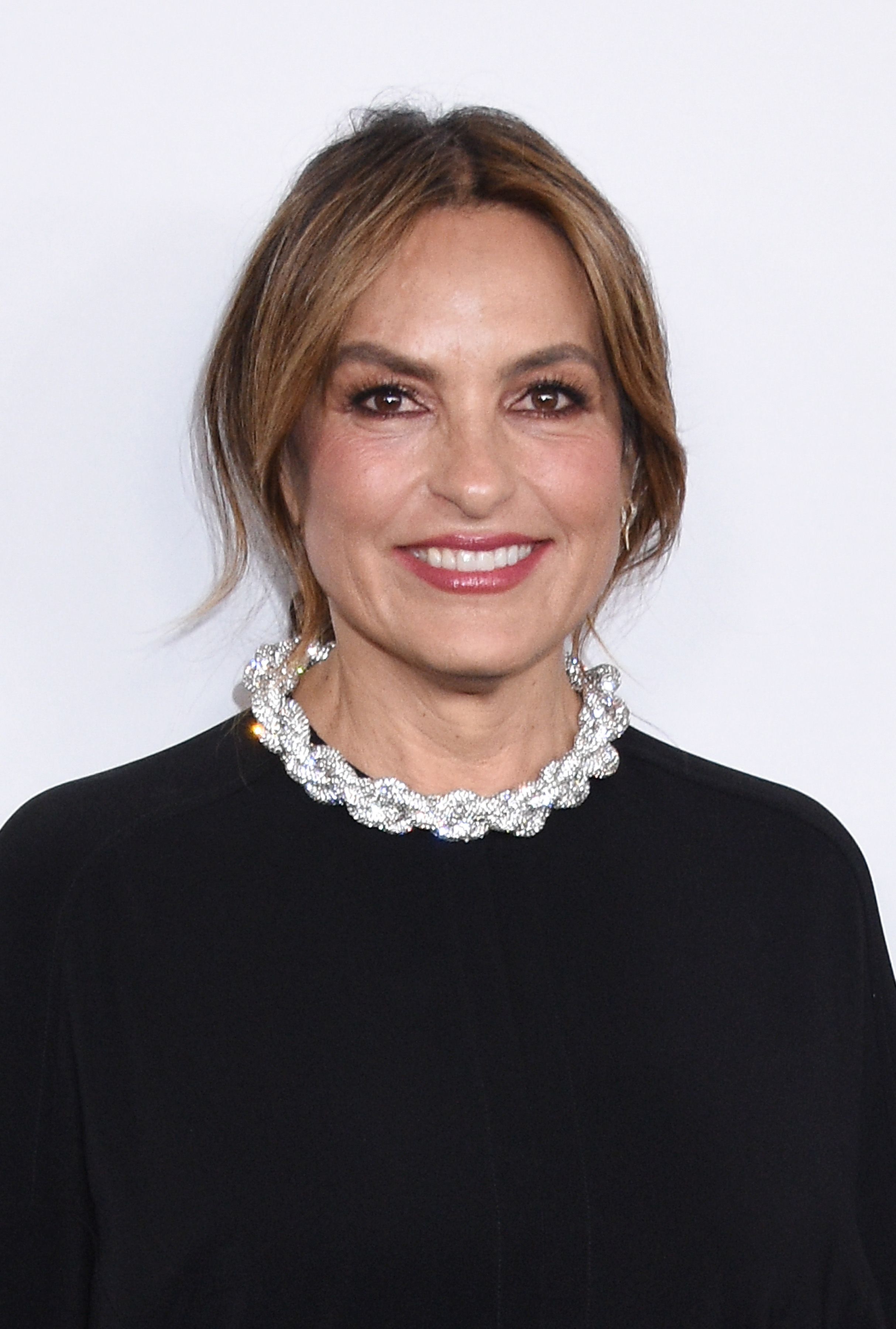 Headshot Of Mariska Hargitay