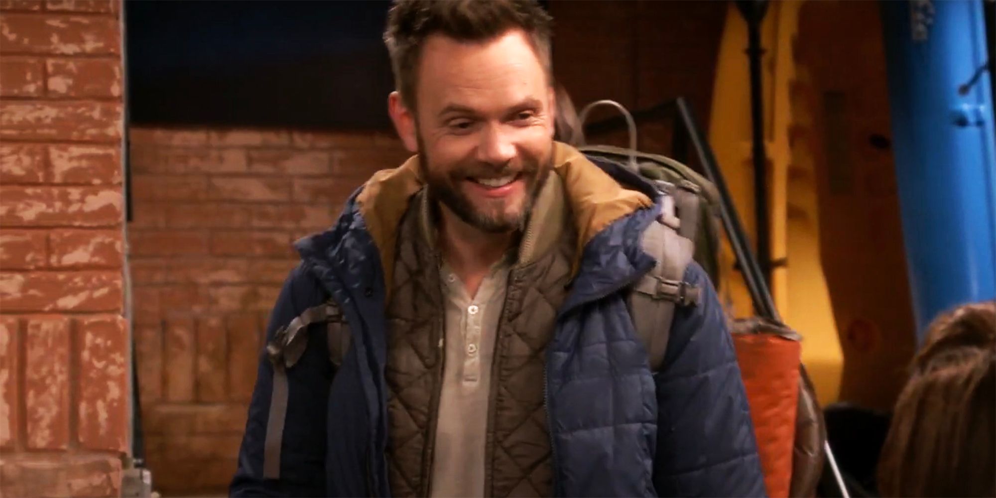 Joel McHale como Jack Gordon en The Great Indoors