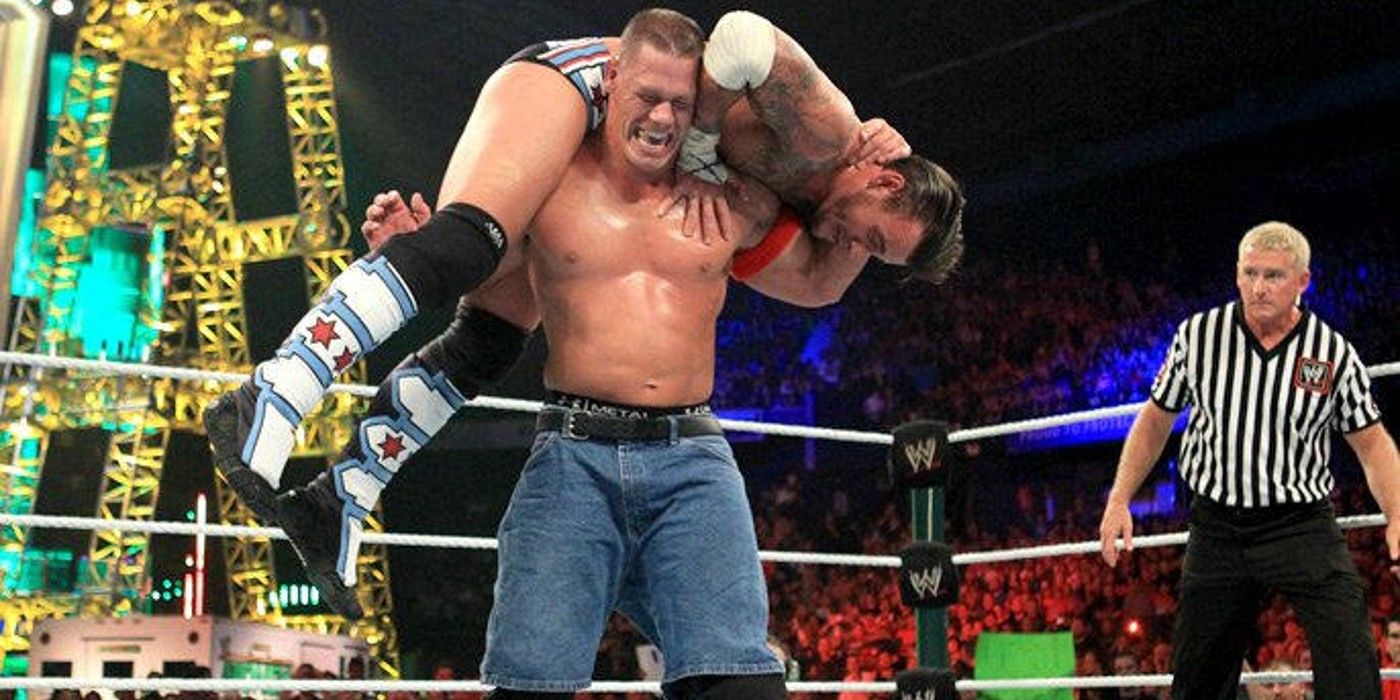 John Cena intenta hacer las paces con CM Punk en WWE Monday Night Live 2011