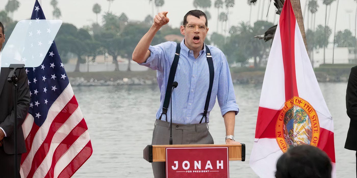 Jonah (Timothy Simons) faz um discurso de campanha na Veep