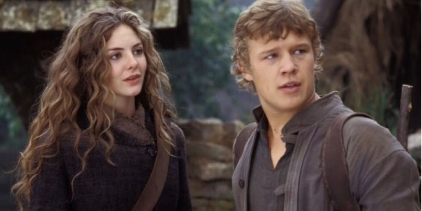 Katrina and Roran looking at Eragon in a deleted scene in Eragon