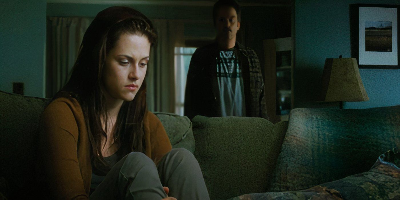 Kristen Stewart as Bella Swan in Twilight.