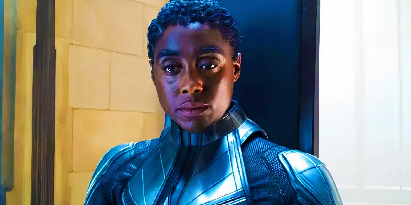 Lashana Lynch como Capitã Marvel de Maria Rambeau, um membro dos Illuminati, em Doutor Estranho no Multiverso da Loucura