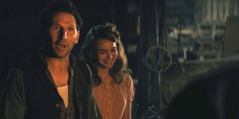 Mr. Durst and Maddie (Natalie Portman) in a Lady in the Lake flashback