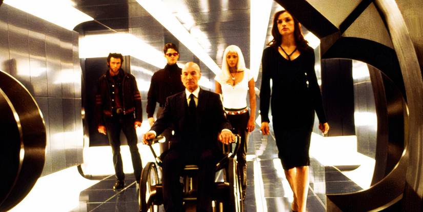Professor X and the X-Men going into Cerebro in X-Men