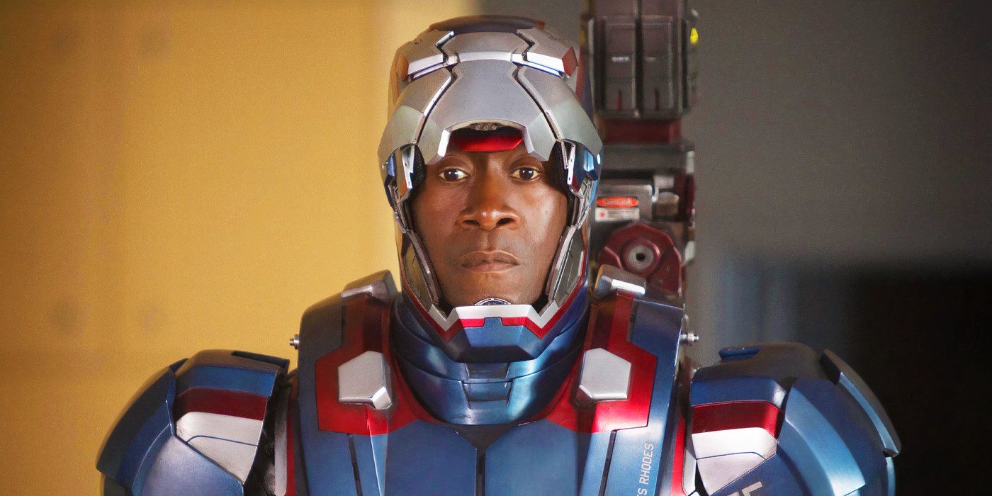 Rhodeys Secret Invasion Skrull Twist Gets Ominous Reflection & Armor Wars Tease From Don Cheadle