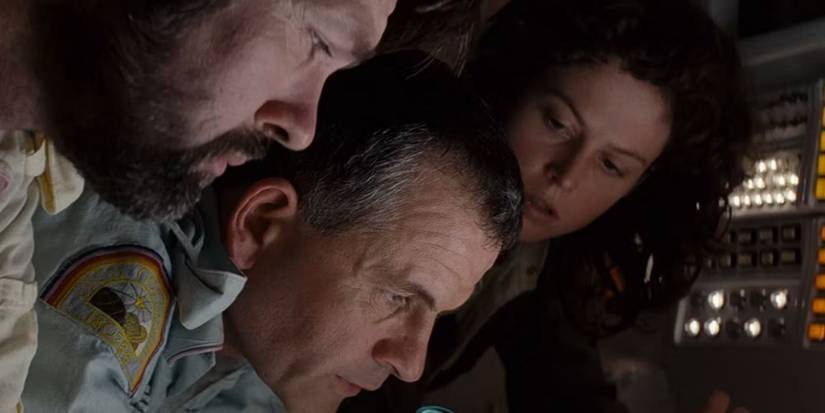 Ian Holm and Sigourney Weaver looking at a console in Alien