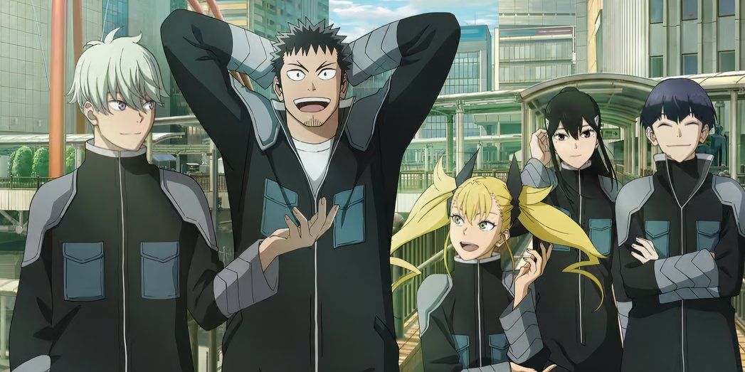 Kafka and his teammates Reno and Kikoru with Mina and Soshiro close behind them