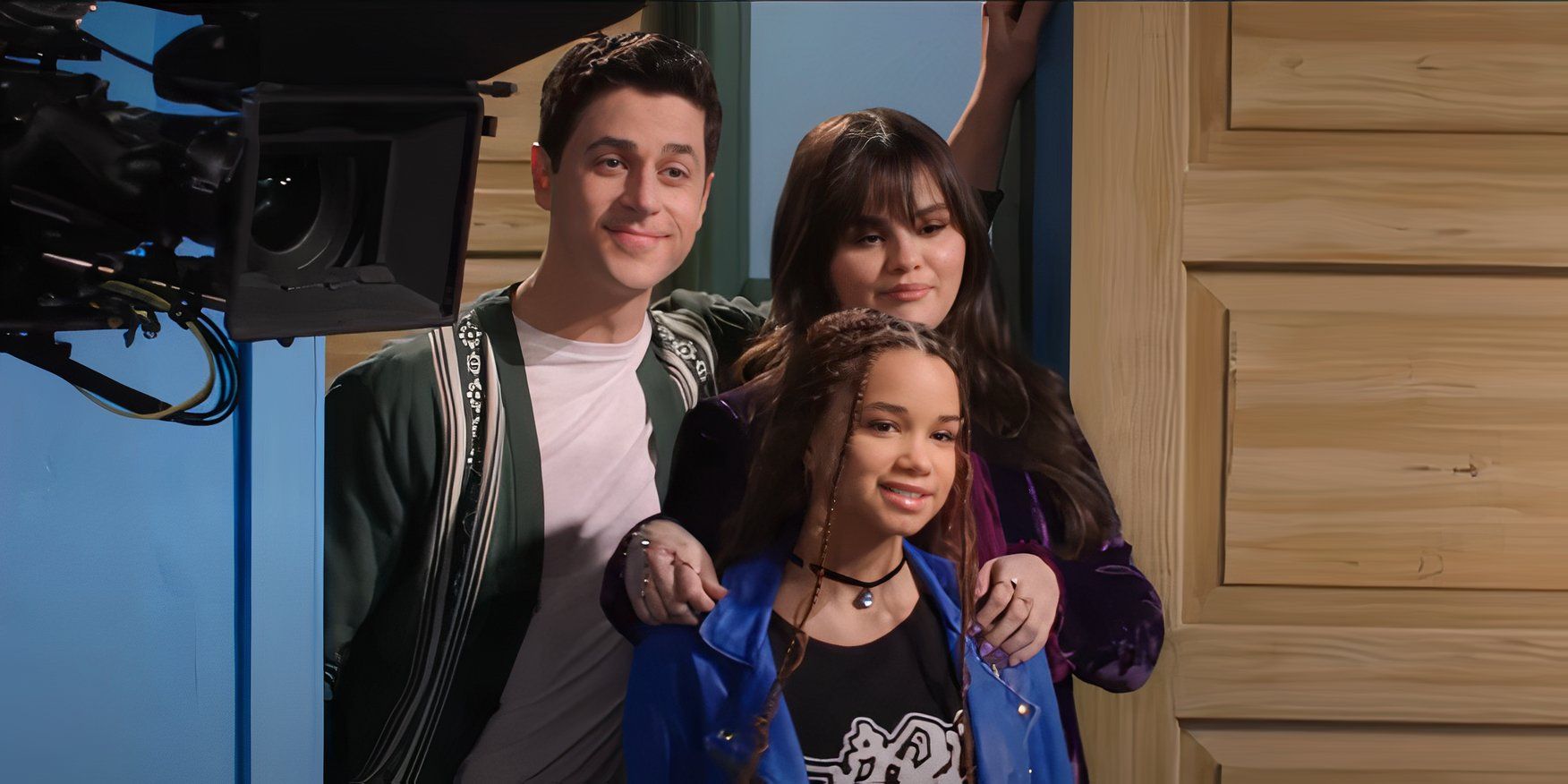 Wizards Beyond Waverly Place Star & EP Addresses Spinoffs Major Justin & Juliet Question