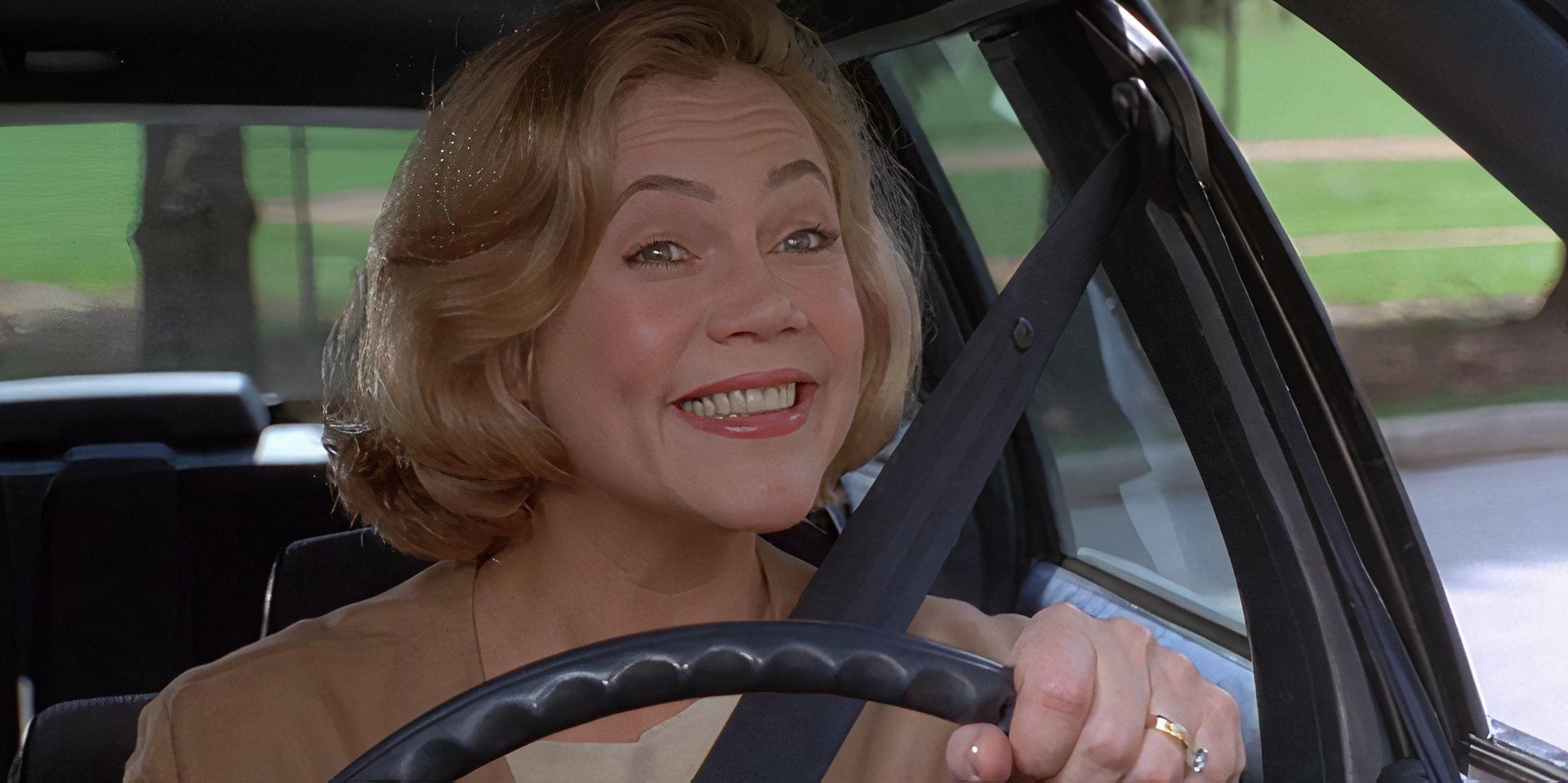 Serial Mom Summary, Trailer, Cast, and More