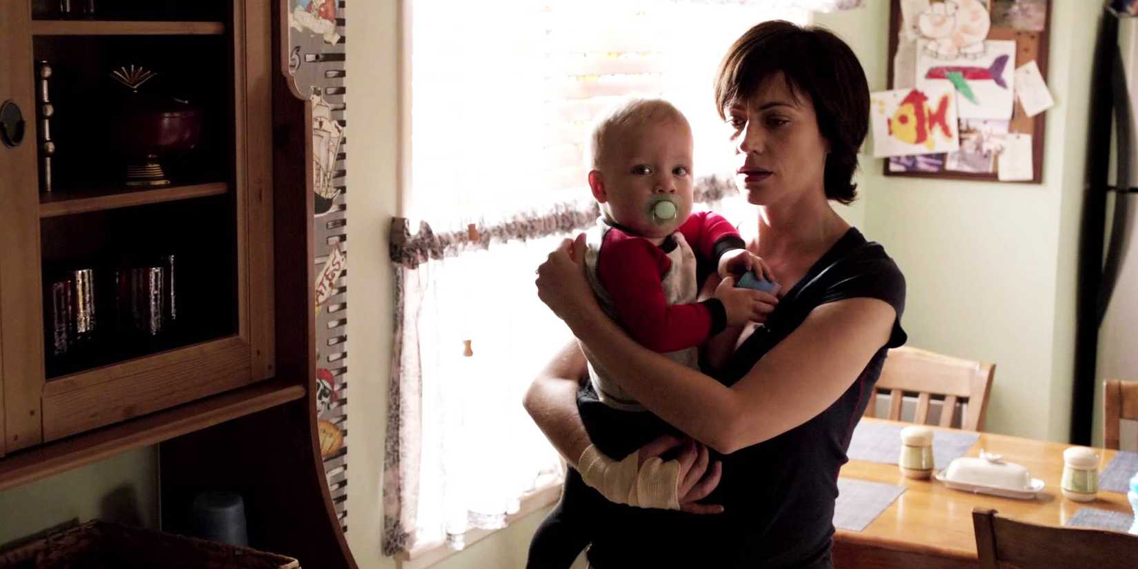 Sons of Anarchy Tara with baby Thomas