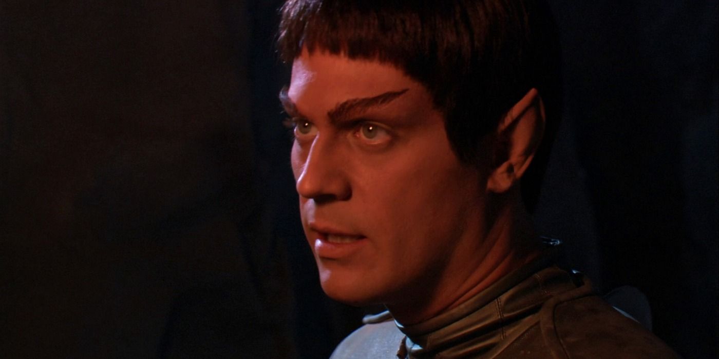 10 Actors Who Appeared In Star Trek Before Getting Cast In Iconic Roles