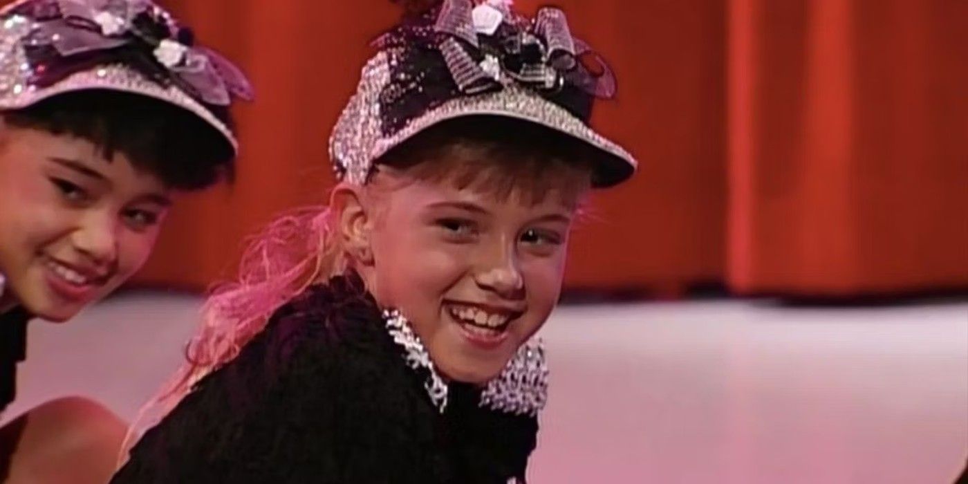 “Full House” star Jodie Sweetin recreates Stephanie’s school dance 30 years later