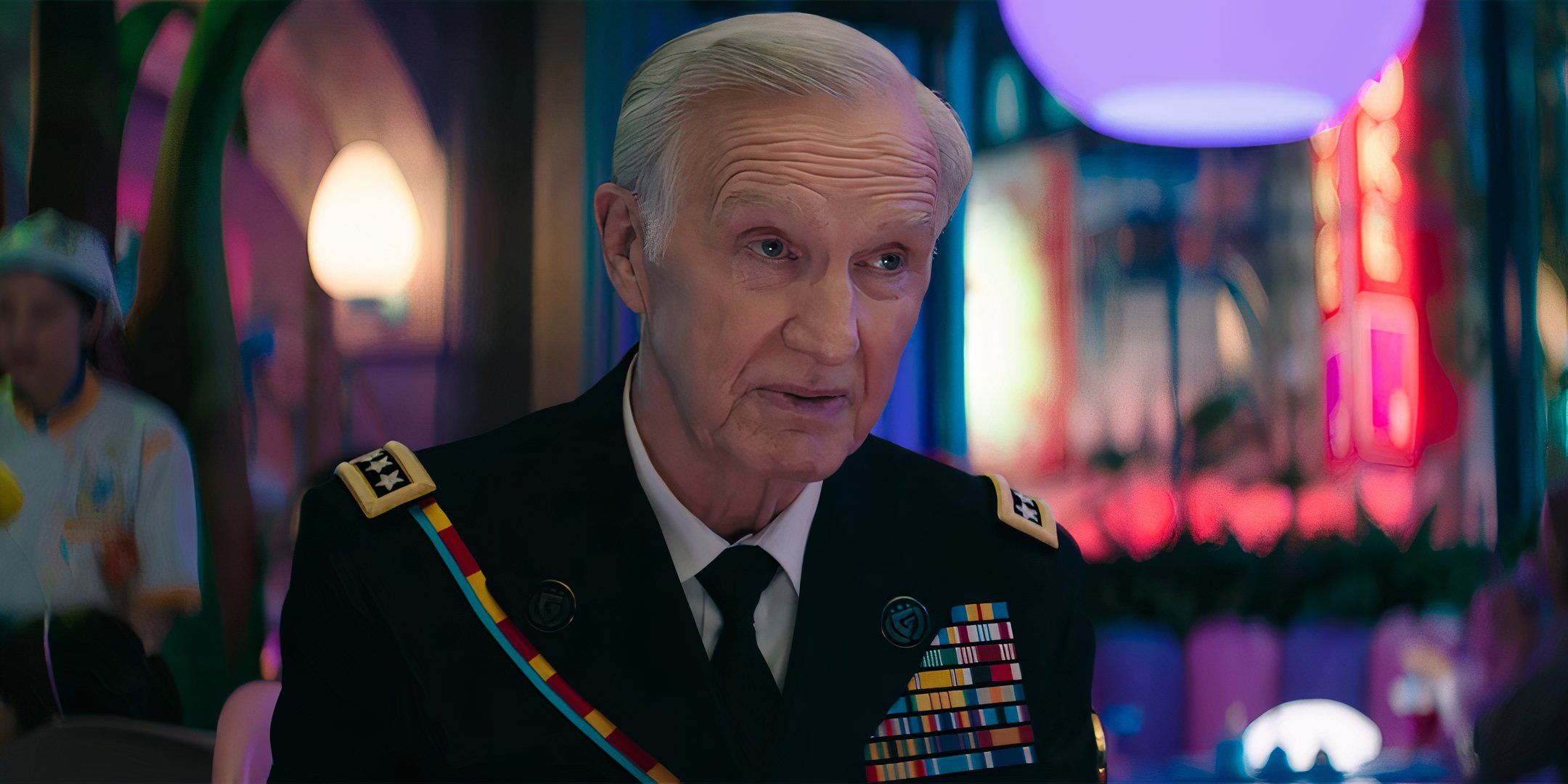 Tom Butler as Commander Walters looks concerned in Sonic the Hedgehog 3