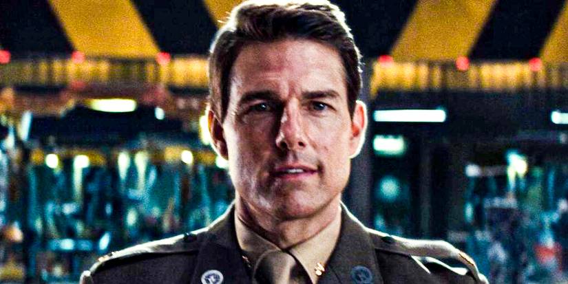 Tom Cruise in Edge of Tomorrow