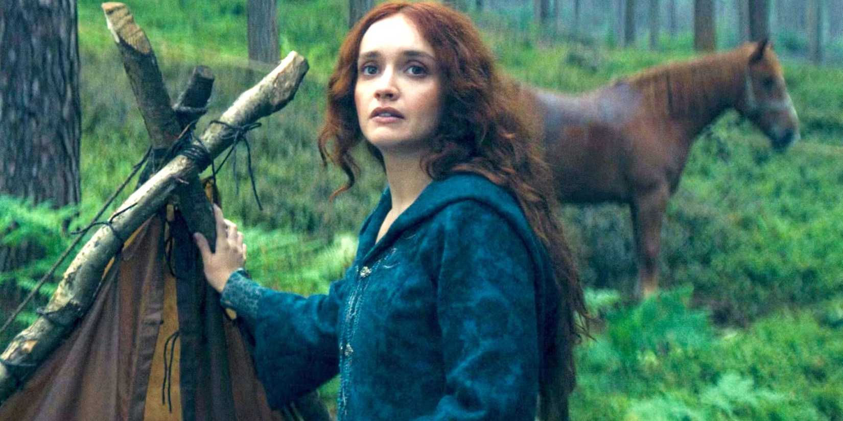 Olivia Cooke as Alicent camping in the middle of the forest in House of the Dragon Season 2 Episode 7
