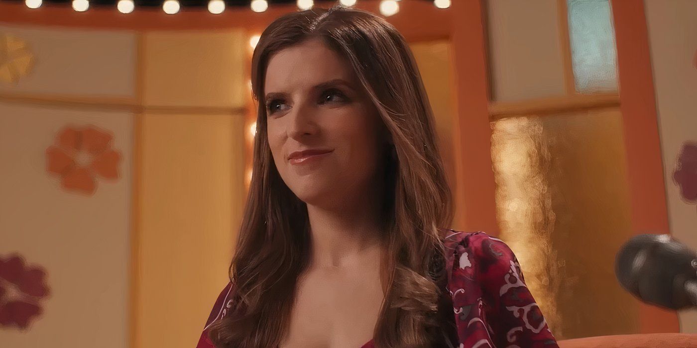 Anna Kendrick como Cheryl Bradshaw en el programa de juegos 