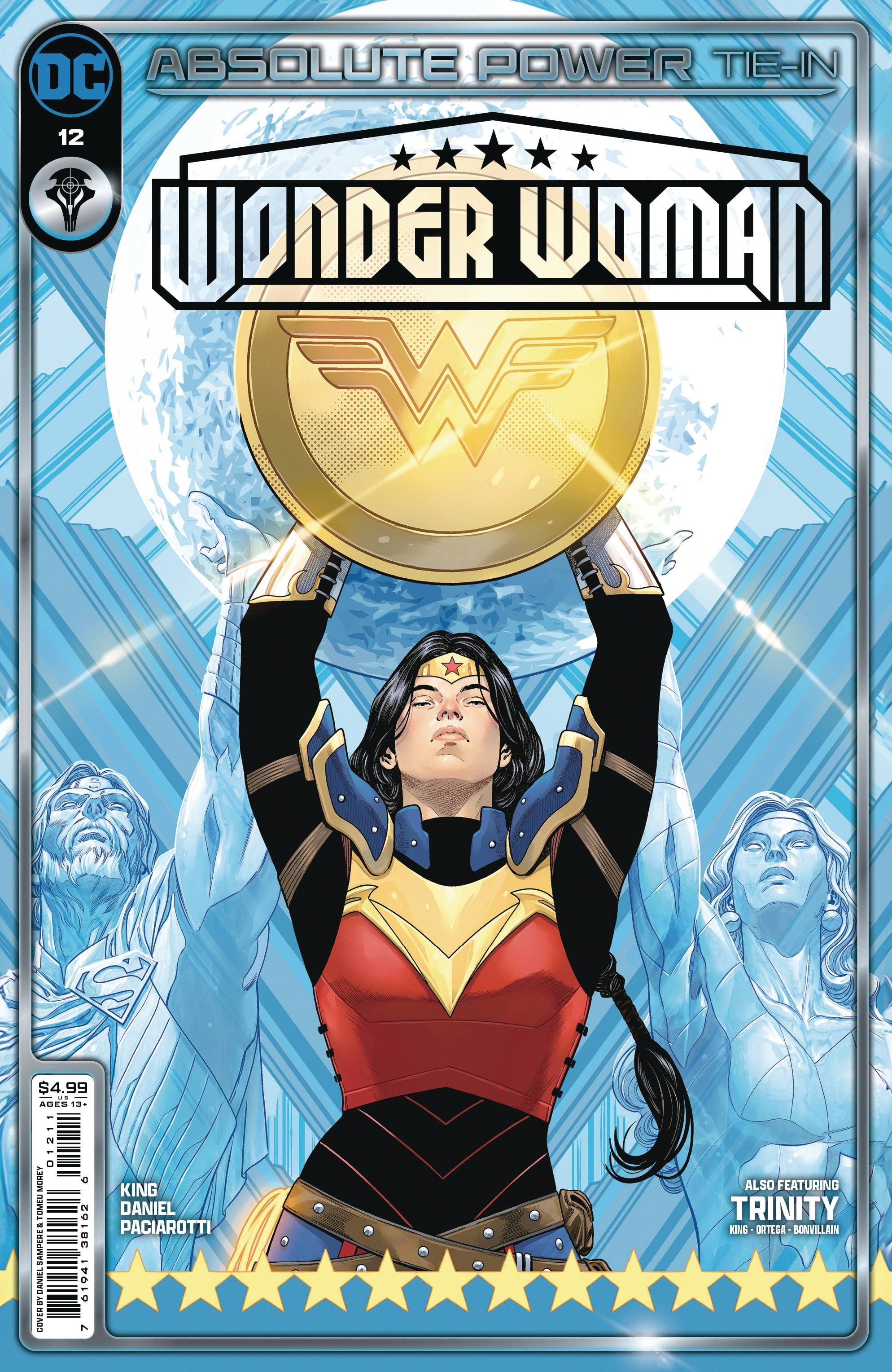 Copertina principale di Wonder Woman 12: Wonder Woman tiene in alto il suo scudo.