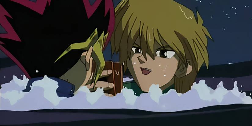 Joey tries to save the Exodia Cards after Weevil throws them in the ocean