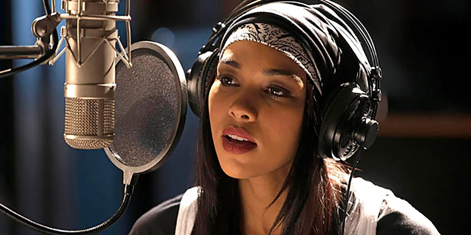 Alexandra Shipp as Aaliyah in Aaliyah: The Princess of R&B (2014)