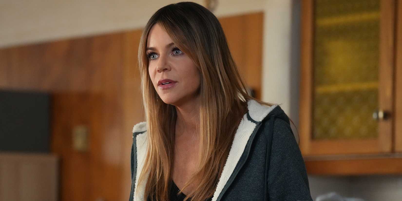 Kaitlin Olson's character, Morgan, looking past the camera in the High Potential pilot.