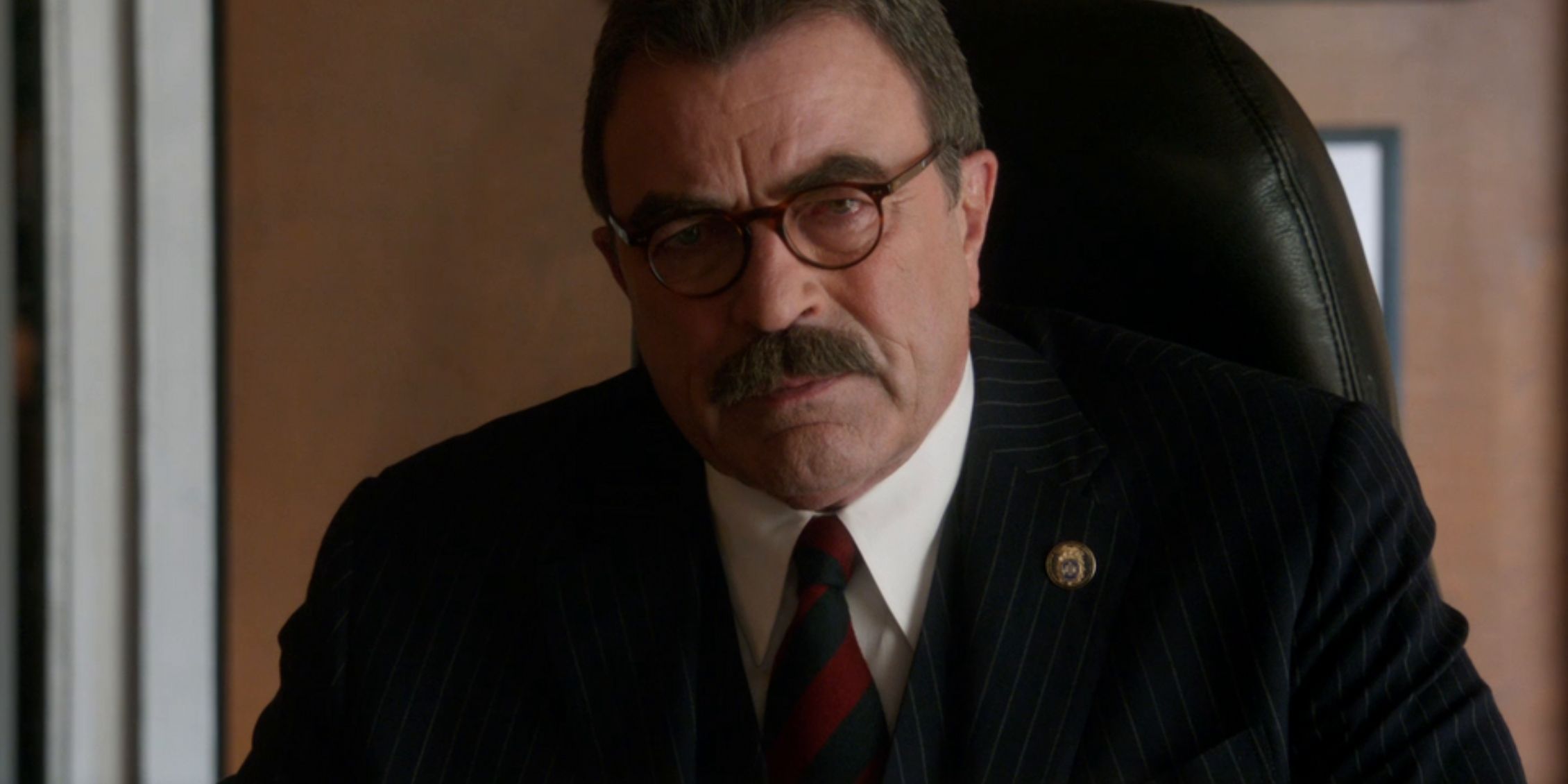 Tom Selleck detalla la filmación de la escena final de Blue Bloods con el elenco: "Donnie estaba realmente roto"