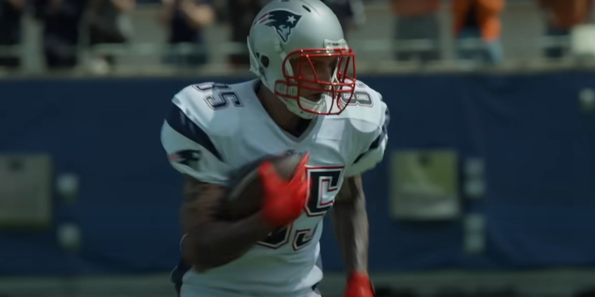 Did Aaron Hernandez Play Running Back For The Patriots As A Rookie?