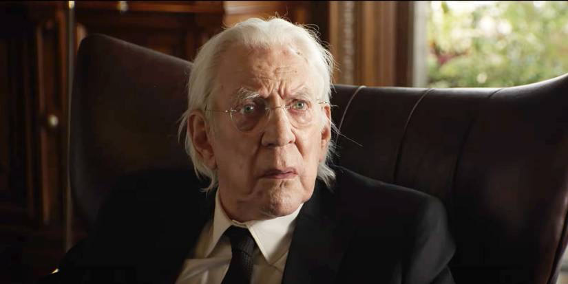 A close up of Donald Sutherland in Mr Harrigans Phone