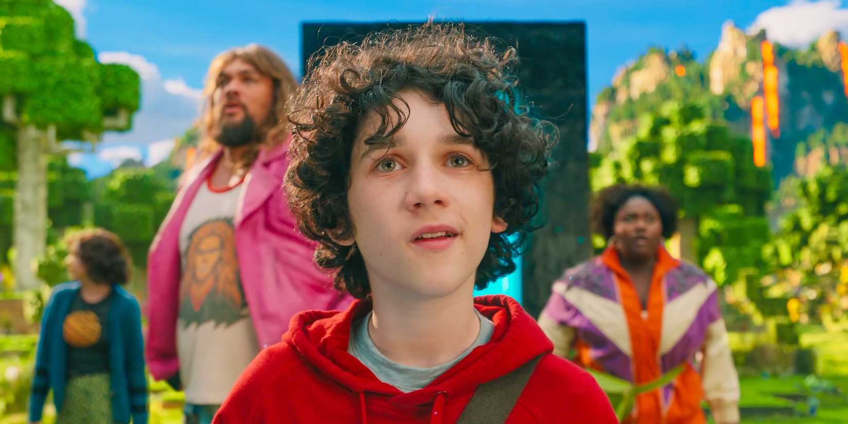 Henry (Sebastian Eugene Hansen) in A Minecraft Movie