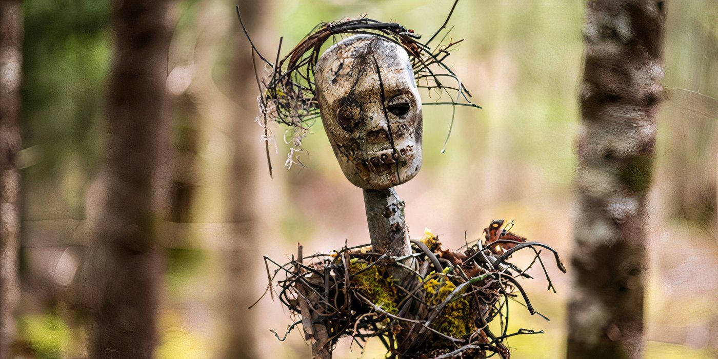 Una extraña estatua en el bosque de la temporada 3, ep 1