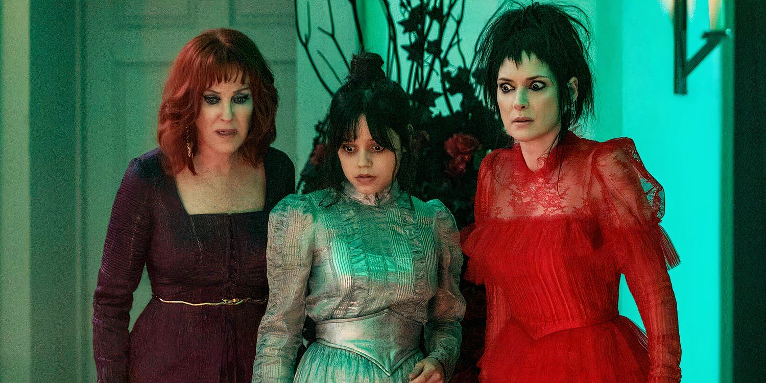 Delia, Astrid y Lydia miran fijamente en Beetlejuice 2