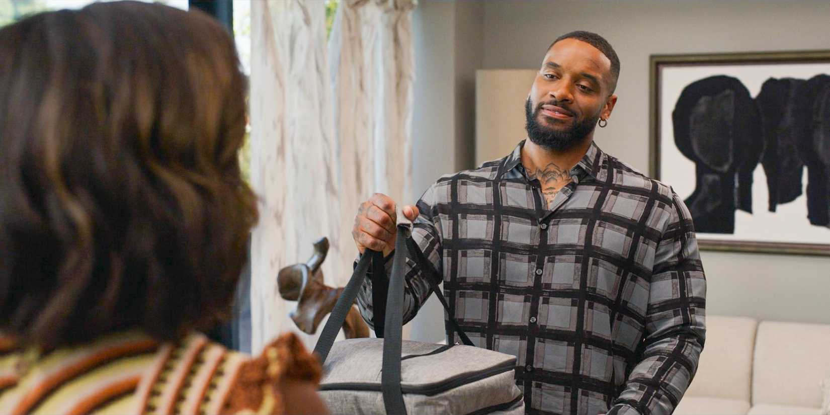 Shareef (Joshua Adeyeye) surprises Vivian by bringing lunch to her office in Bel-Air Season 3 Episode 5