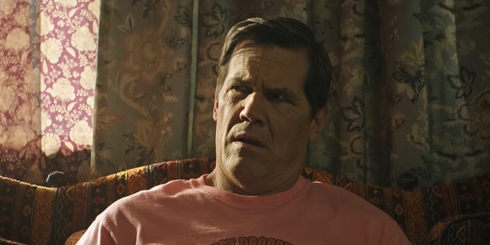 Brothers Trailer: Josh Brolin & Peter Dinklage Are Criminal Twins ...