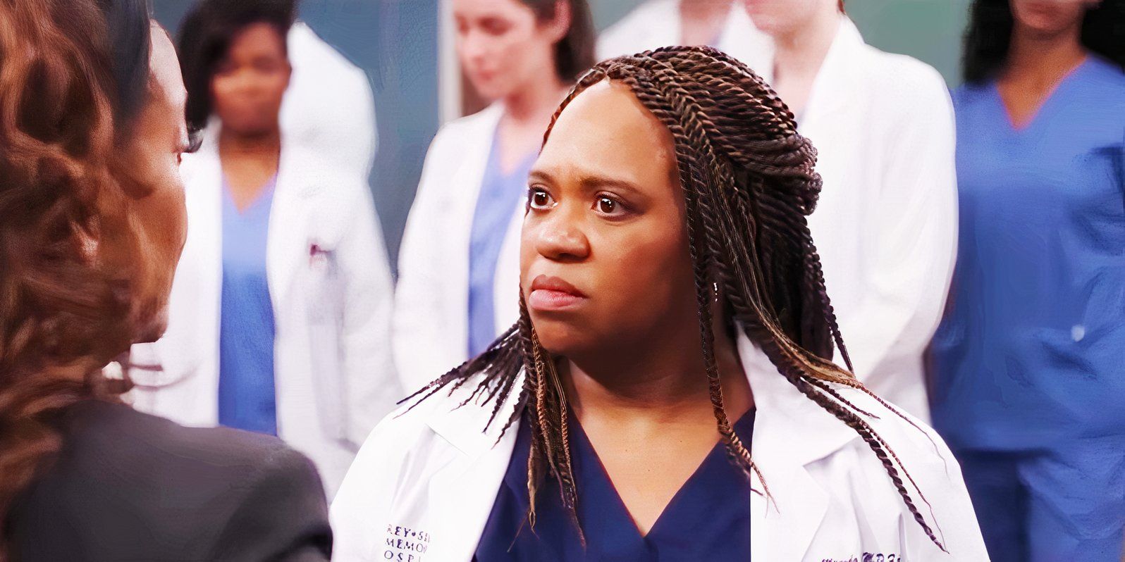 Debbie Allen as Catherine Fox and Chandra Wilson as Miranda Bailey in Grey's Anatomy season 21's trailer-1