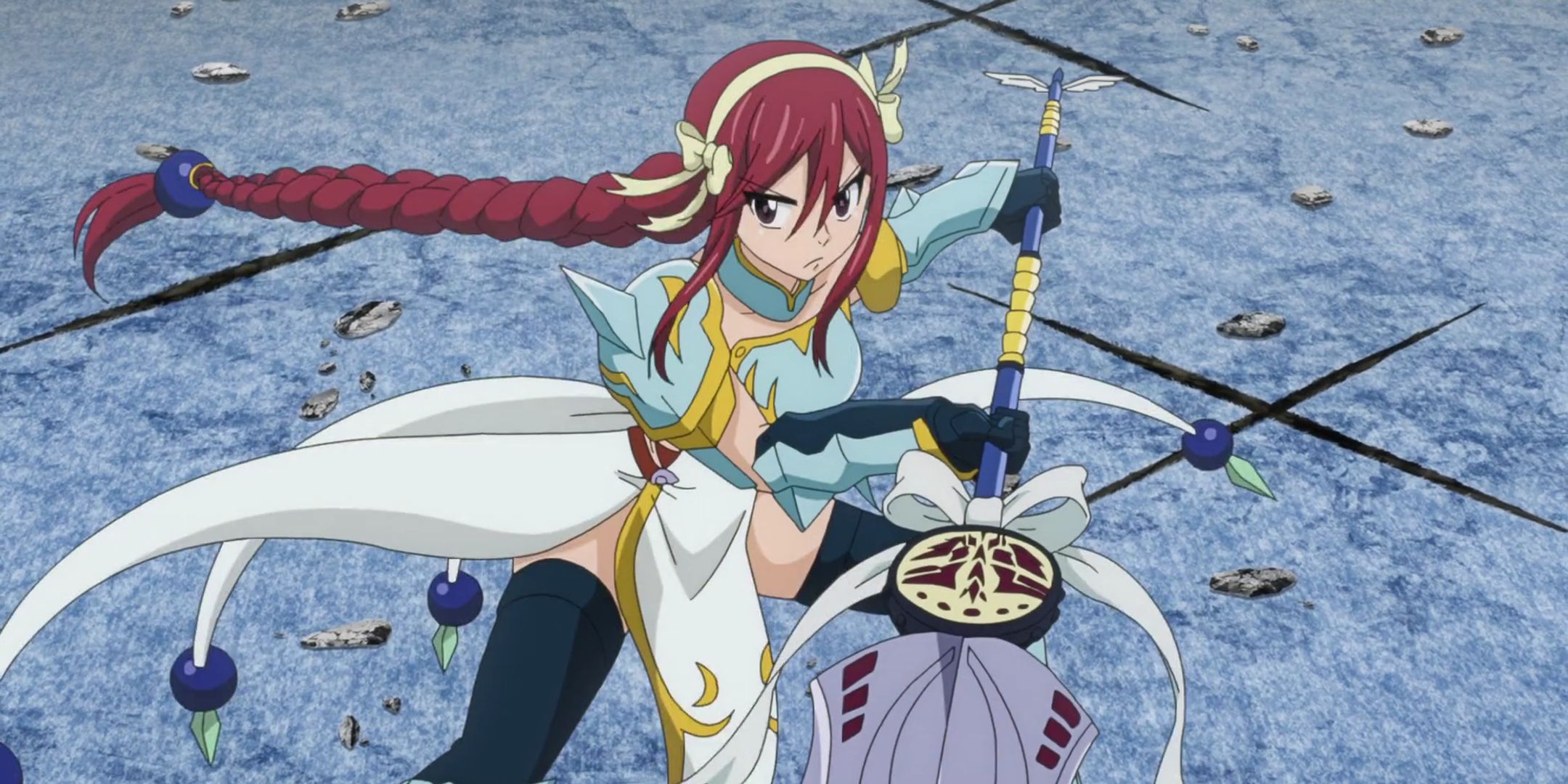 Erza con su armadura eléctrica de emperatriz está buscando 100 años