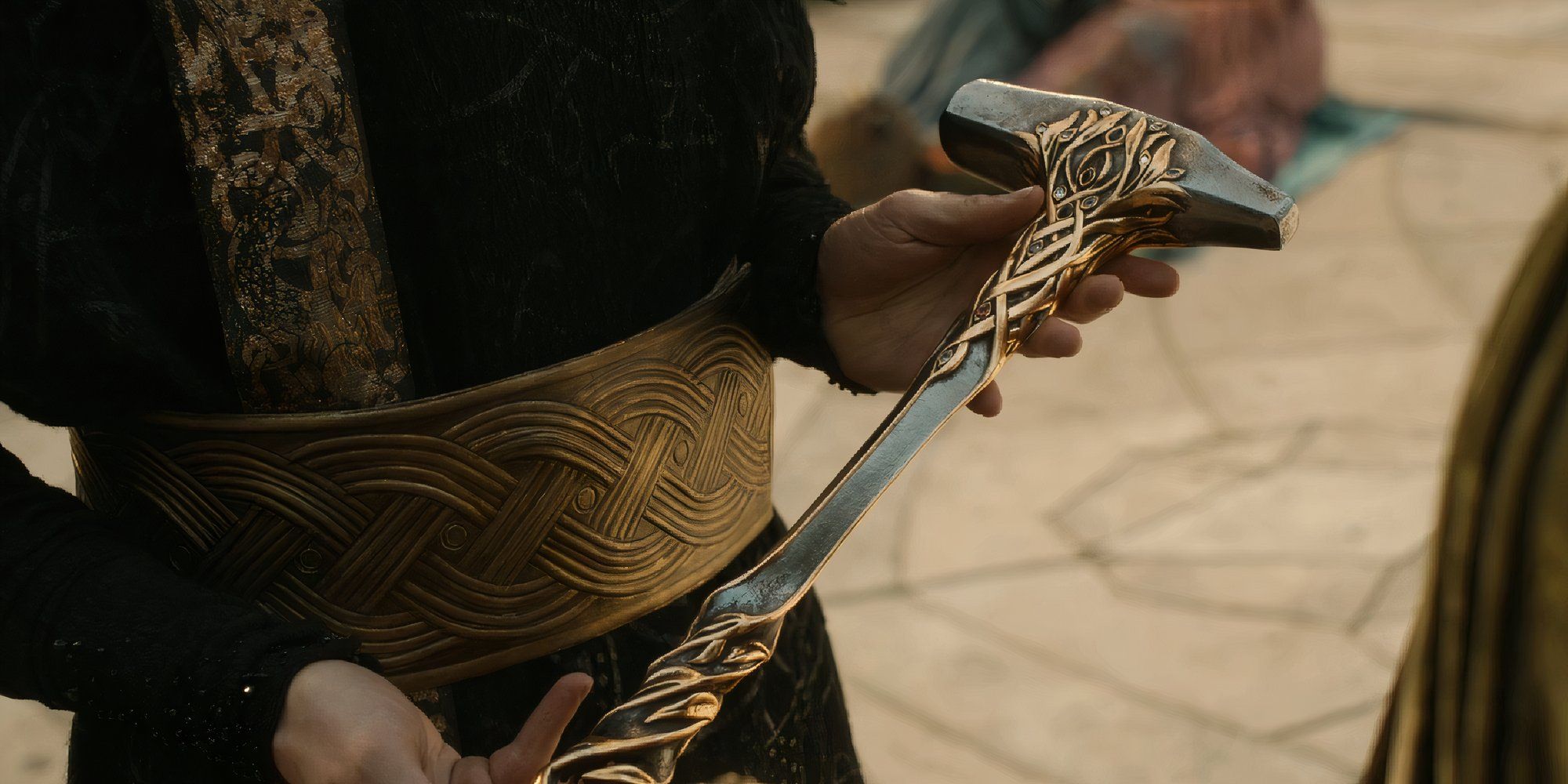 Feanor's hammer in Rings of Power