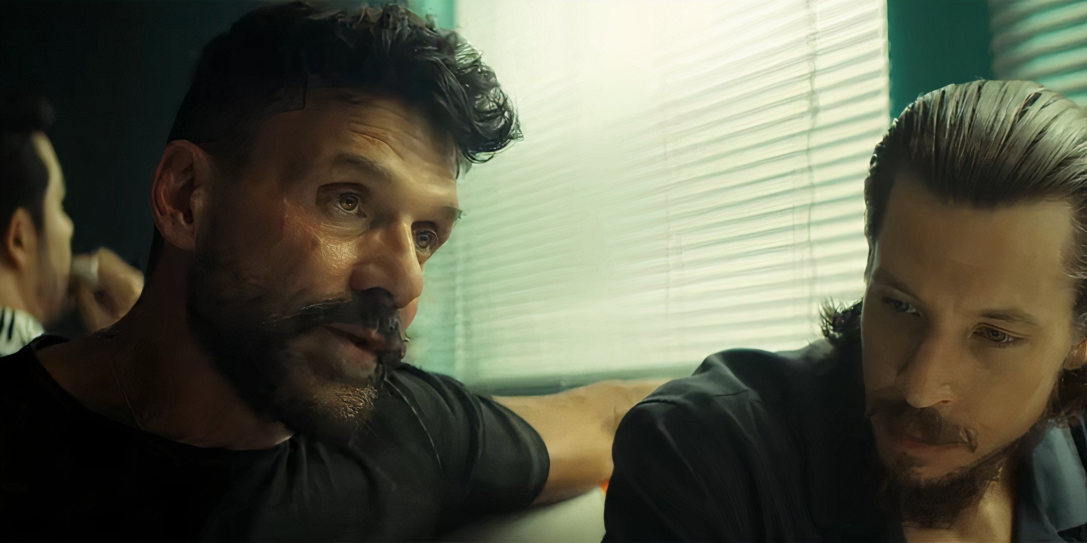 Frank Grillo de Long Gone Heroes habla sobre cómo John Swab salvó el thriller de acción, reuniéndose con varios actores y el futuro de DCU