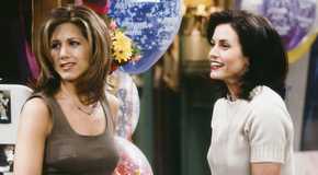 courteney cox and jennifer aniston as monica and rachel at a party in friends.