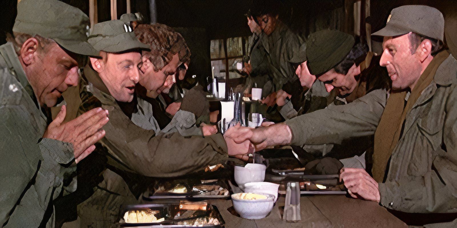 Hawkeye's 15 Best Quotes From MASH, Ranked