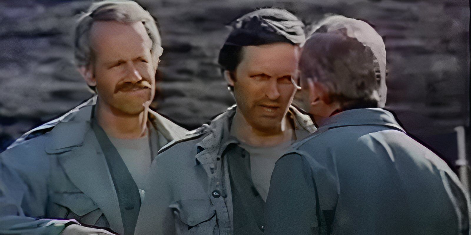 Hawkeye's 15 Best Quotes From MASH, Ranked